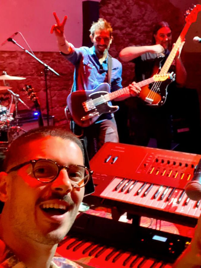 Tel-Aviv_1_la_patrulla_lapatrulla_bayona_baiona_musica_vigo_galicia_pop_rock